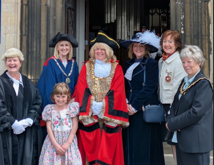 Mayor Cllr Curtis with Town Clerk, Deputy Mayor, Saskia Abercrombie Walker, High Sheriff of Essex, Deputy Lieutenant, and Mayor of Dunmow